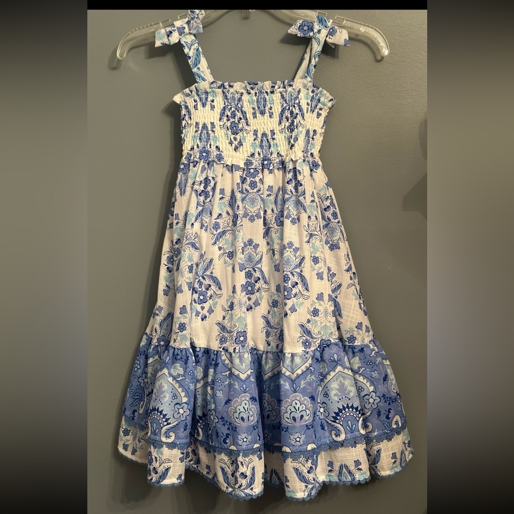 Haute Hippie Blue and White Patterned Kids lined Dress size 5